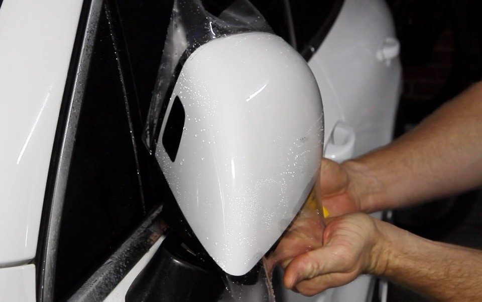 Wrap your wing mirror with Supreme™ PPF